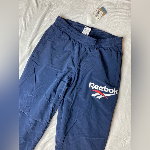 Reebok Pants - NWT Reebok Classics Nylon Joggers in Navy Cool Retro Size M
